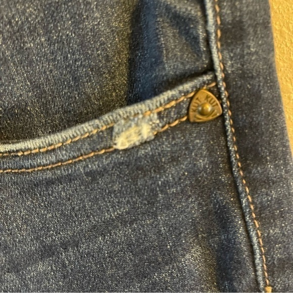 Kut from the Kloth Jean women’s blue size 4 Catherine Boyfriend distressed GUC - Picture 4 of 13